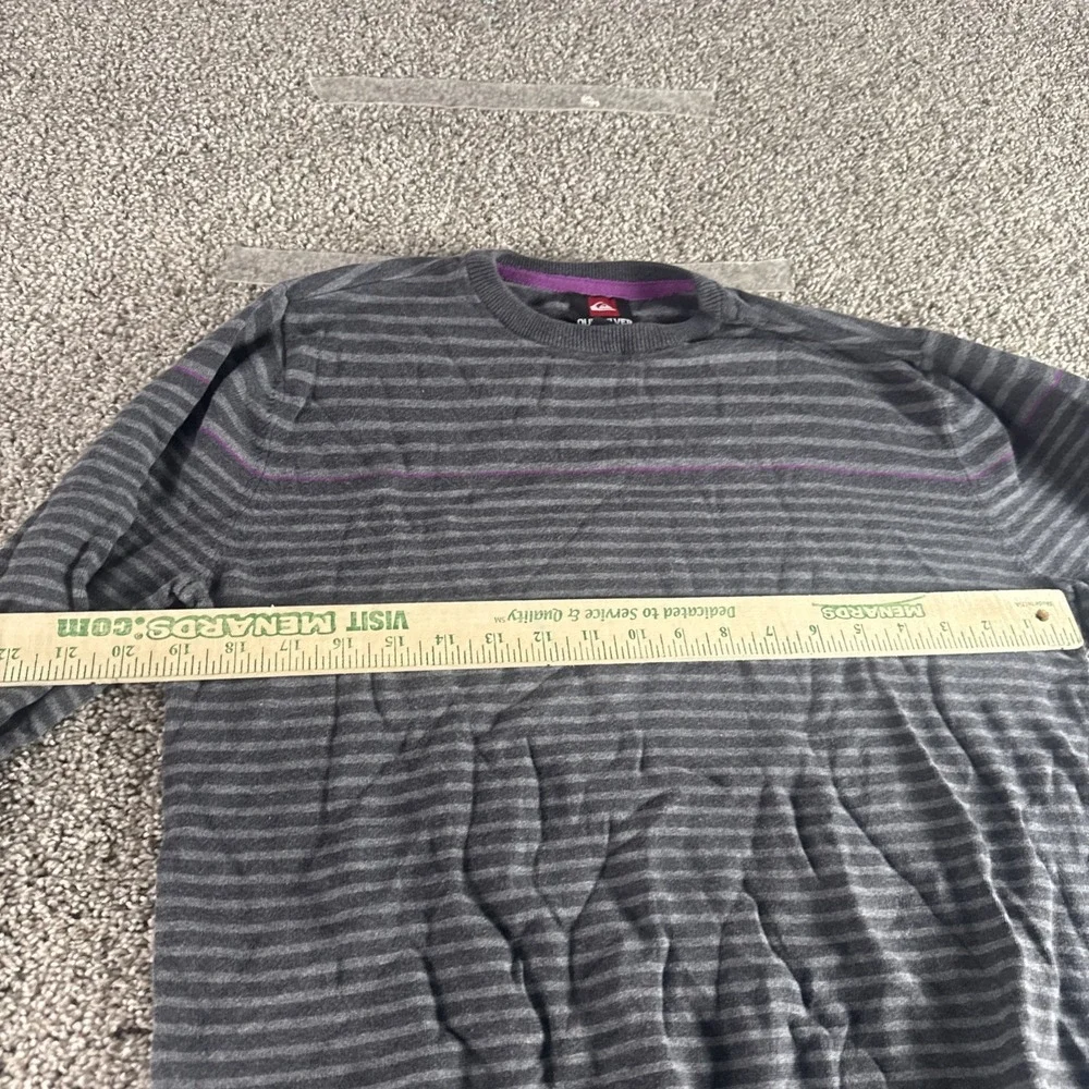 Quicksilver‎ Men's Medium Sweater Crew neck Onto